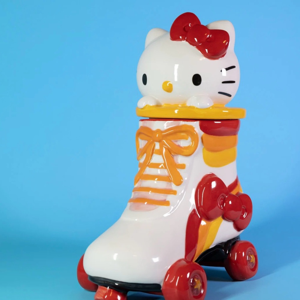 ❤️🛼Clayworks Hello Kitty Roller Derby Cookie Jar 🛼❤️